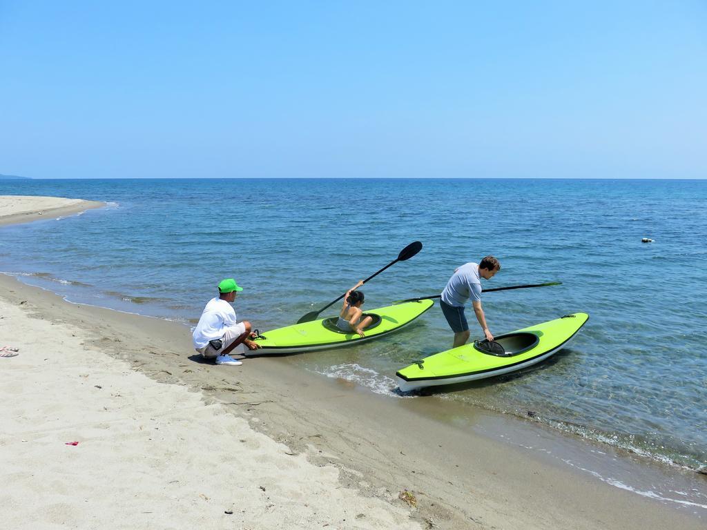 Kav's Beach Resort Zamboanguita  Exteriör bild