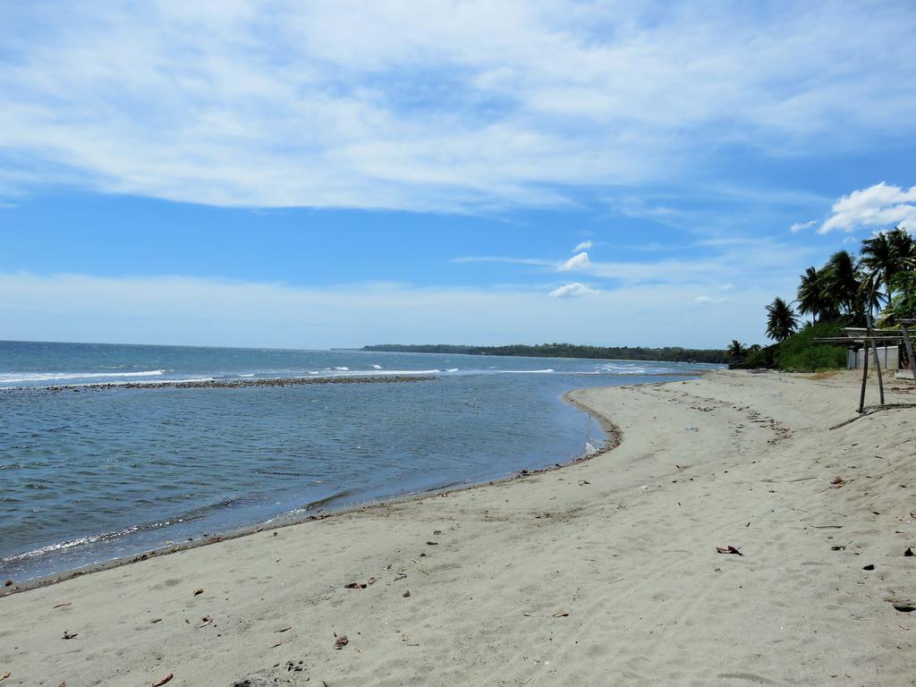 Kav's Beach Resort Zamboanguita  Exteriör bild